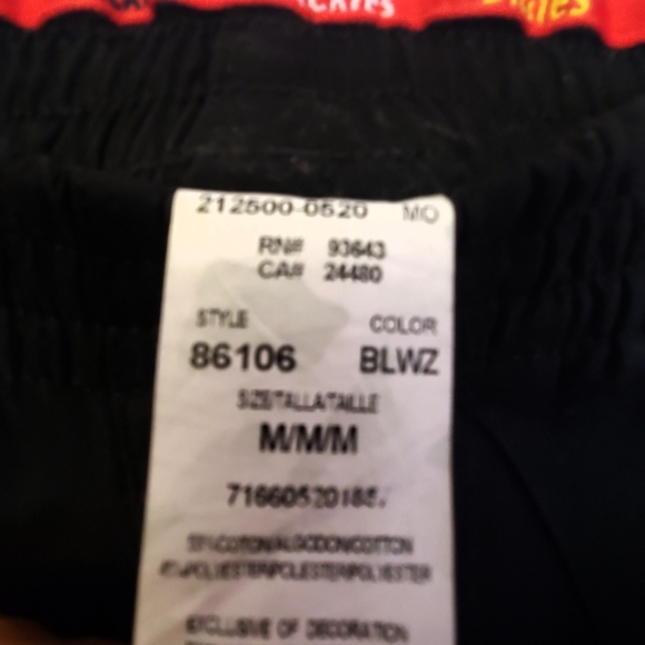 😊 Scrubs - Picture 4 of 6